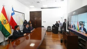 Canciller vincula al hijo de Arce en desvío de gasolina en Chile