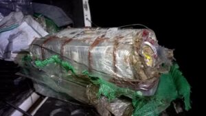 Avioneta con matrícula boliviana habría lanzado más de 400 kilos de droga en Uruguay