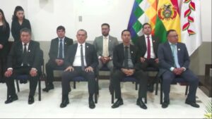 Urioste posesiona a nueve fiscales departamentales; Lara espera señales de cambio en la Fiscalía