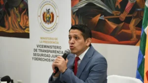 Denuncian a Guillermo Acha por presunto daño de Bs 17 millones en YPFB; observan gastos de la Casa Ejecutiva